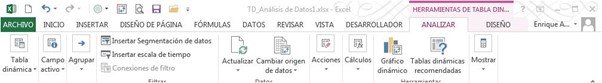 Pestaña Analizar de Herramientas de tabla dinámica en la cinta de Excel